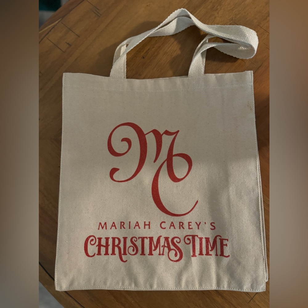 Maria Carey Christmas Time Tote